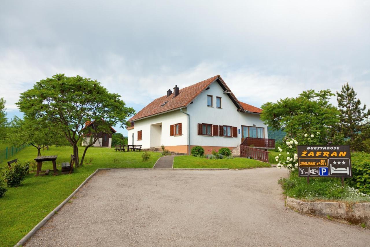 Guesthouse Zafran Smoljanac Bagian luar foto