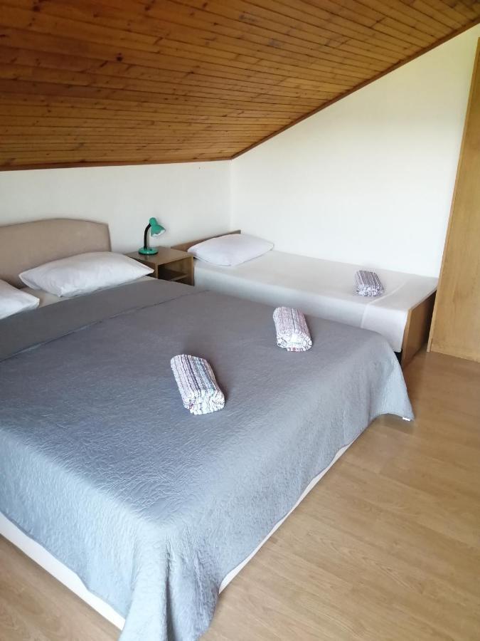 Guesthouse Zafran Smoljanac Bagian luar foto