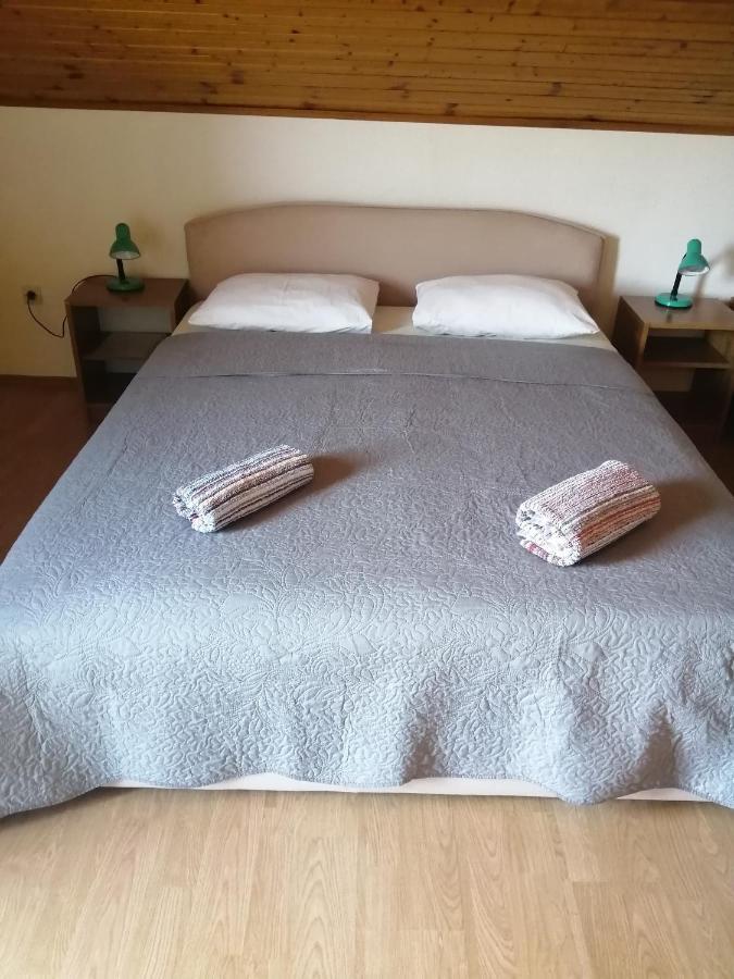 Guesthouse Zafran Smoljanac Bagian luar foto