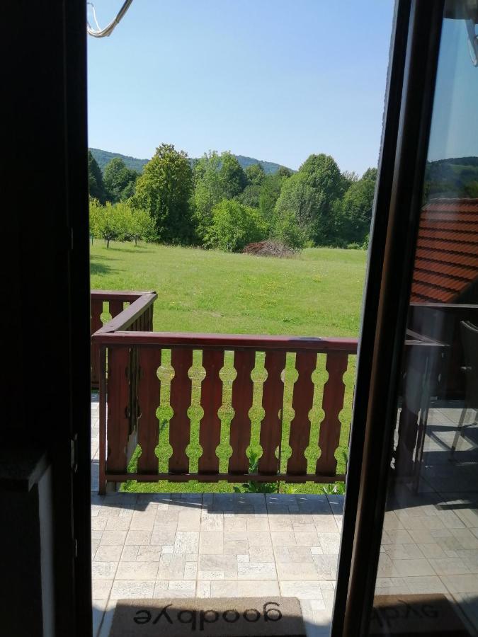 Guesthouse Zafran Smoljanac Ruang foto