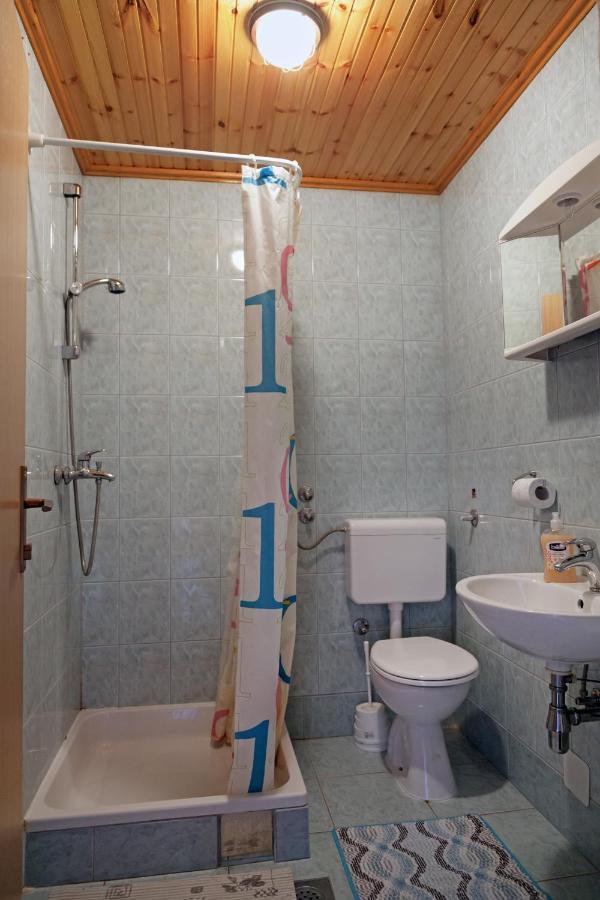 Guesthouse Zafran Smoljanac Ruang foto